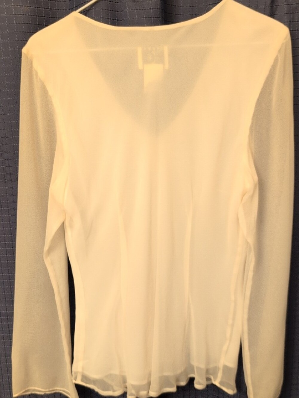NWOT Silk Ice White V-Neck Long Sleeve Embroidered Blouse L - Picture 2 of 10